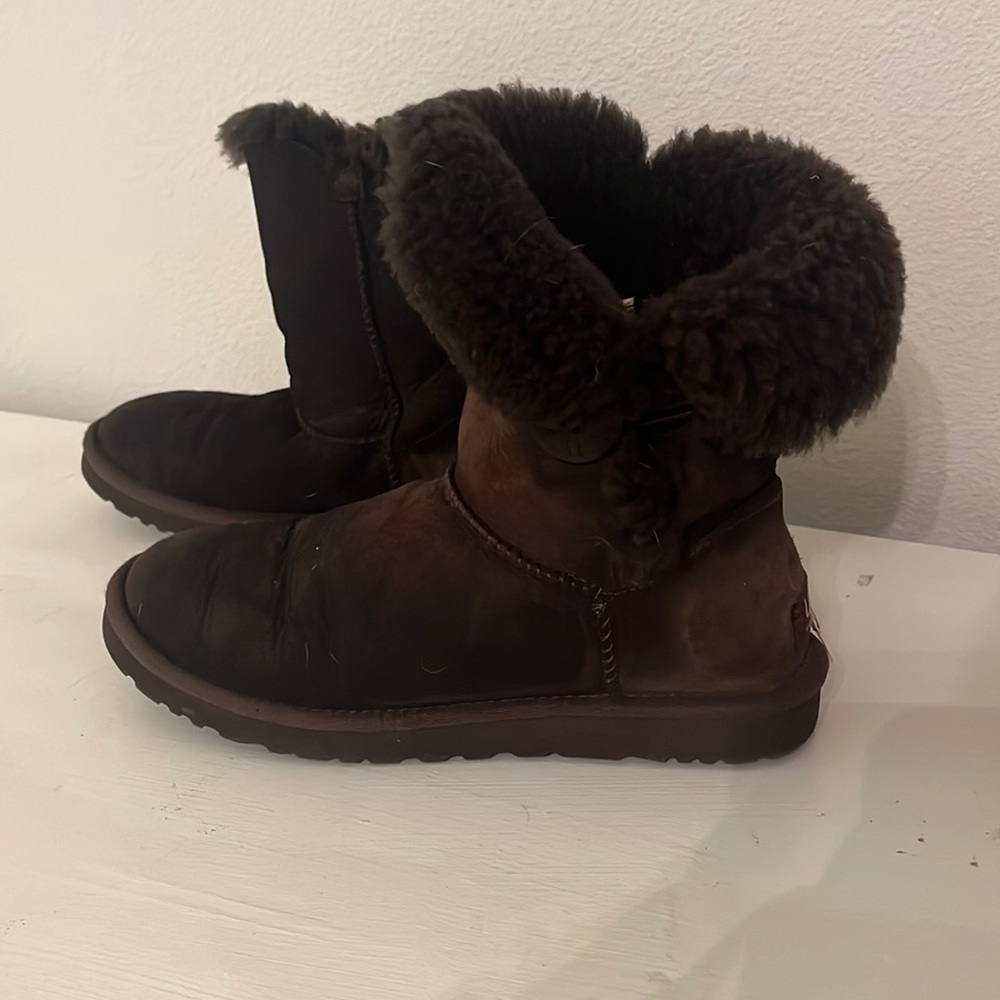 Womens brown Ugg boots Bailey button